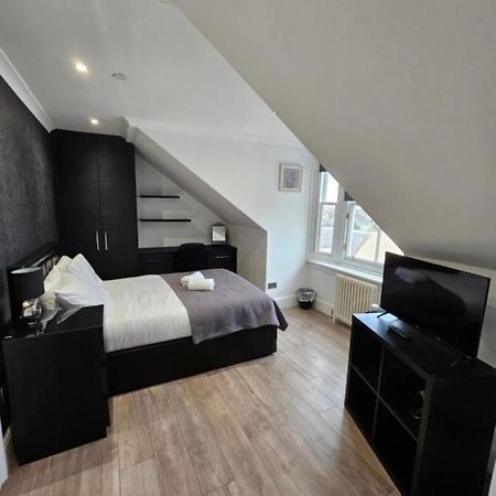 Luxury Double Room With Private Bathroom Единбург Екстериор снимка